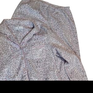 Karen Neuburger Animal Print Pajamas Ladies Medium Soft Fleece GRAY PINK COZY